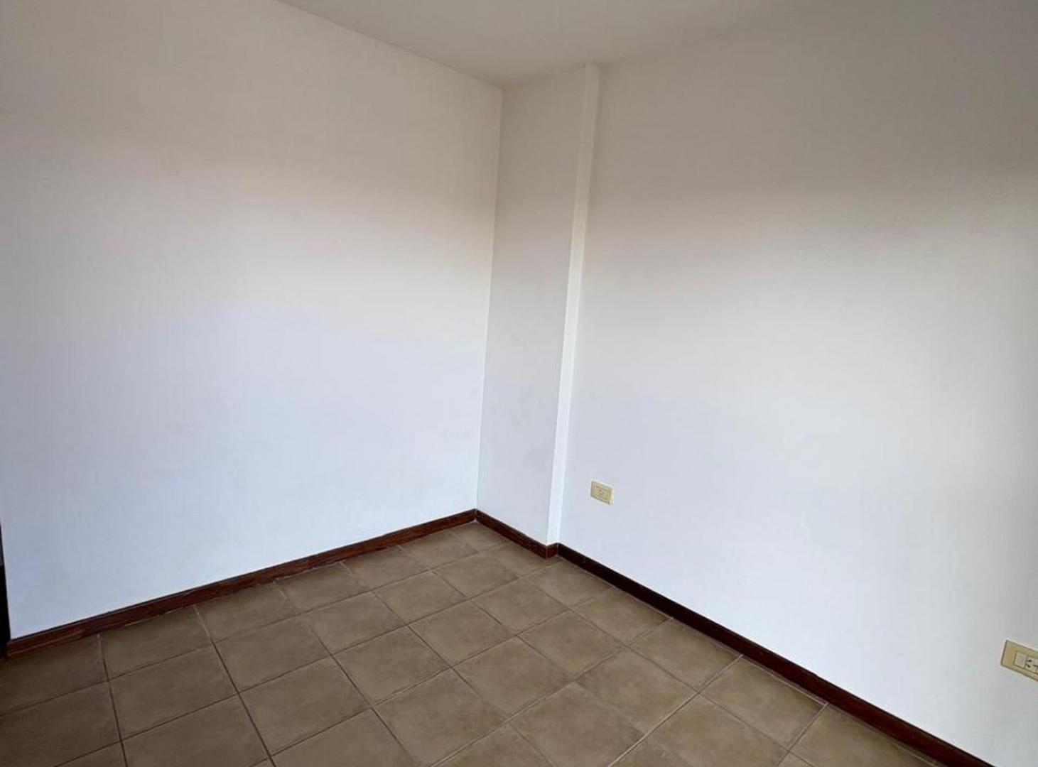 Foto de DEPARTAMENTO EN VENTA UN DORMITORIO ECHESORTU, imagen 3