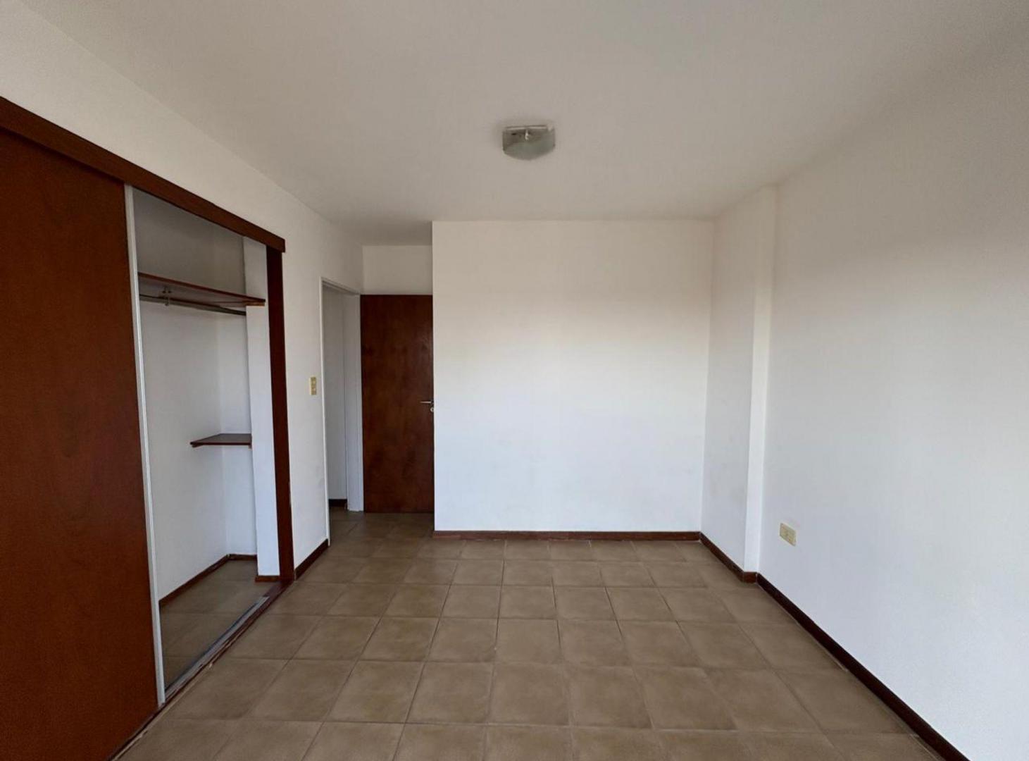 Foto de DEPARTAMENTO EN VENTA UN DORMITORIO ECHESORTU, imagen 2