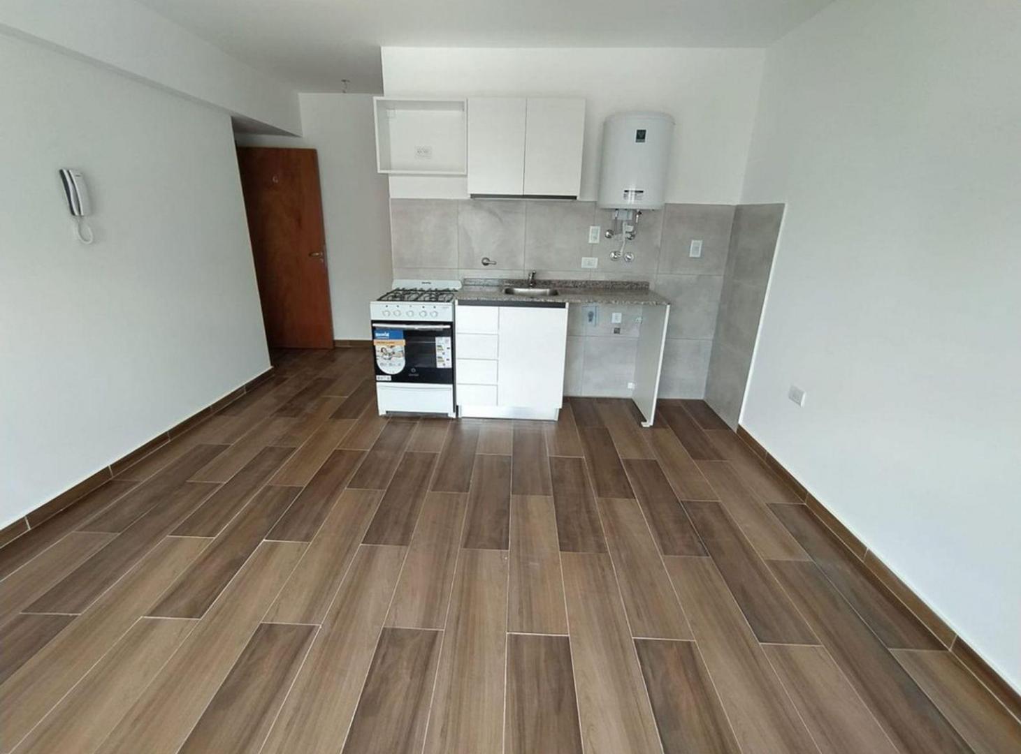 Foto de MONOAMBIENTE EN ALQUILER CON BALCON ZONA CENTRO, imagen 1