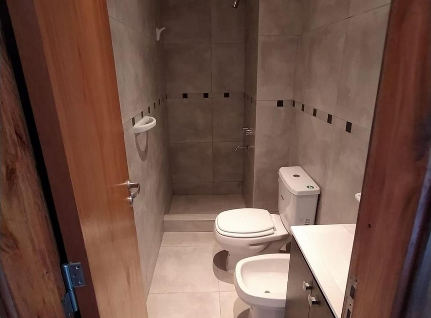 Foto de MONOAMBIENTE EN ALQUILER CON BALCON ZONA CENTRO, imagen 3