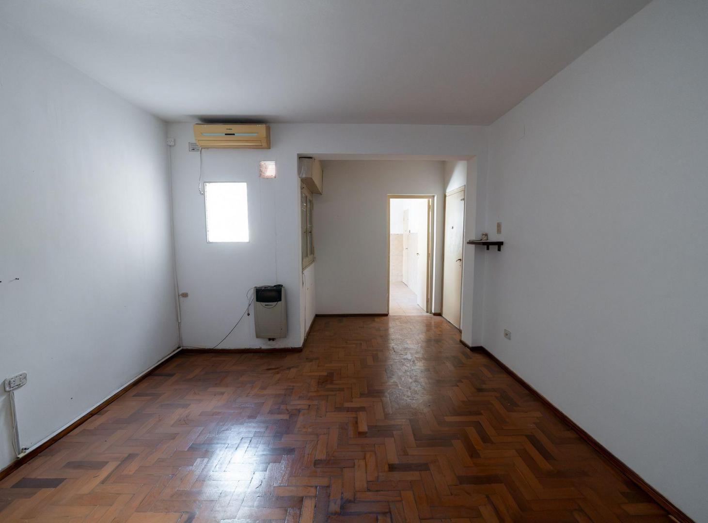 Foto de VENTA DEPARTAMENTO 2 DORM CENTRO-RIO ESCALERA GAS, imagen 2
