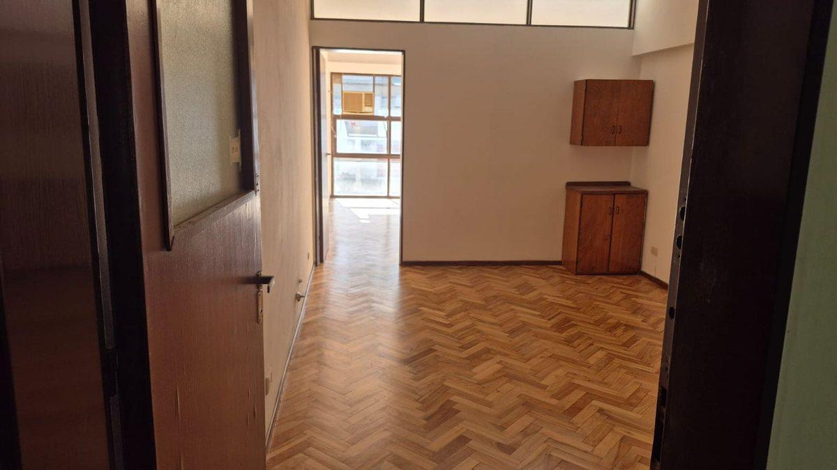 Foto de OFICINA VENTA CENTRO ROSARIO. ESCRITURA BONIFICADA, imagen 2