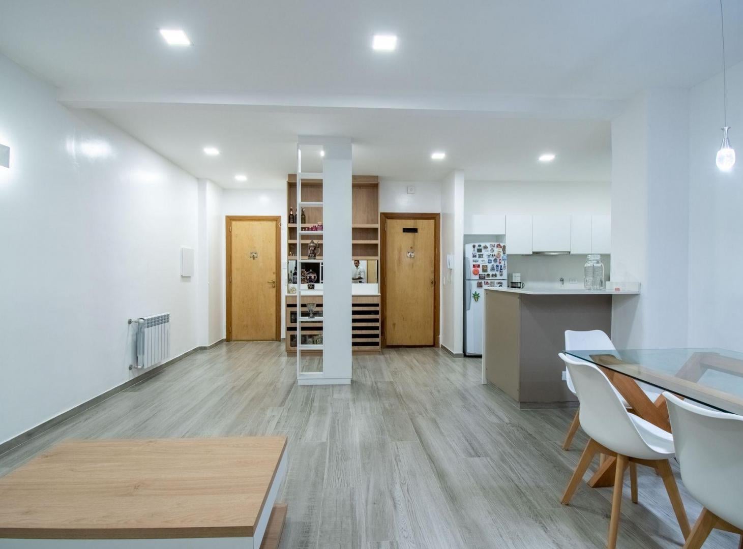 Foto de DEPARTAMENTO EN VENTA DOS DORMITORIOS BV. OROÑO, imagen 5