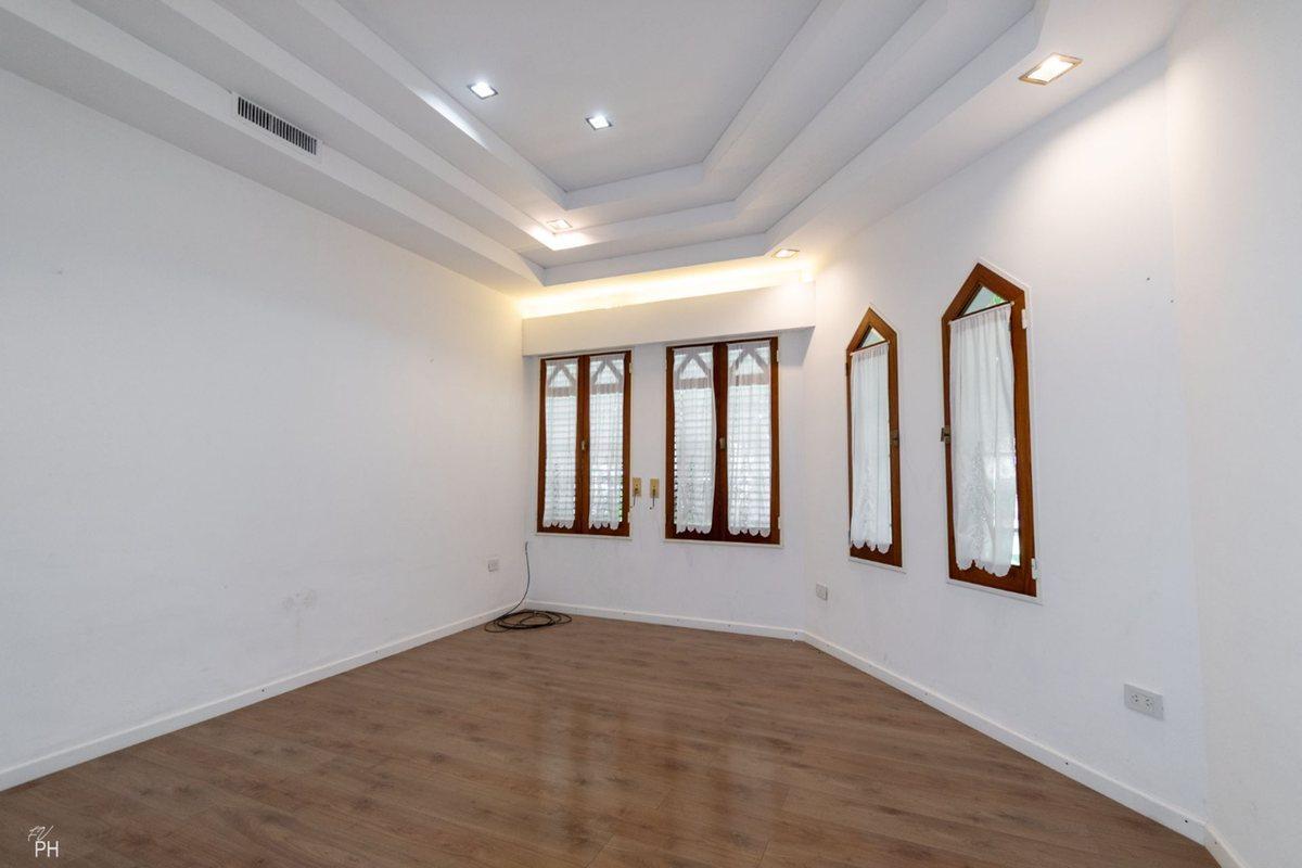Foto de VENTA CASA 3 DORMITORIOS BARRIO ROQUE SAENZ PEÑA., imagen 5