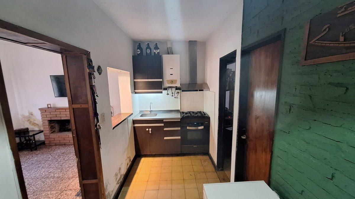 Foto de CASA EN VENTA 2 DORMITORIOS CON COCHERA, imagen 5