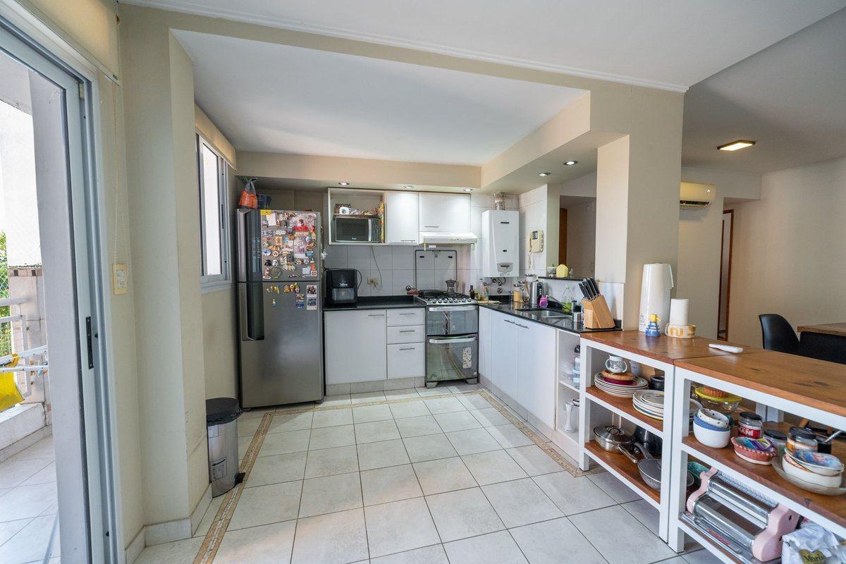 Foto de DEPARTAMENTO EN VENTA 2 DORMI + COCHERA, ZONA RÍO, imagen 4