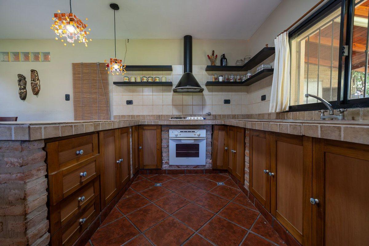 Foto de VENTA CASA 3 DORMITORIOS FUNES, imagen 4