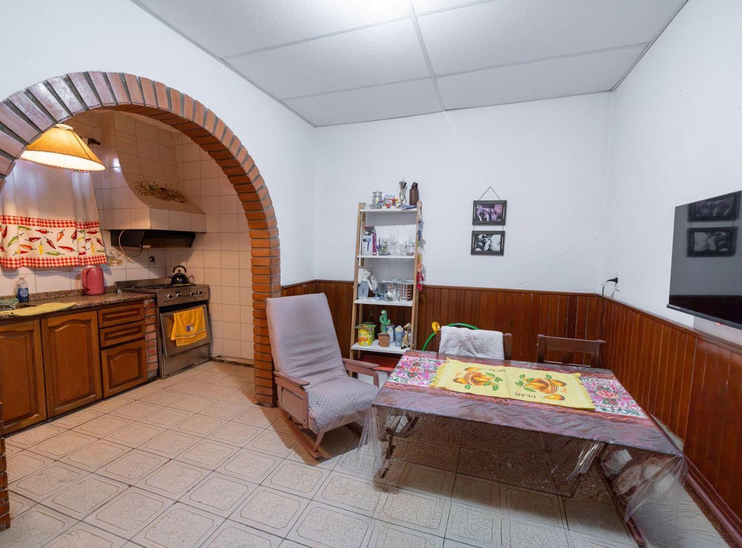 Foto de Casa con Pileta y Jardin - Baigorria, imagen 4