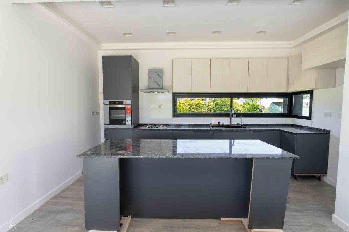 Foto de CASA EN VENTA 3 DORM PUERTO ROLDÁN, imagen 3