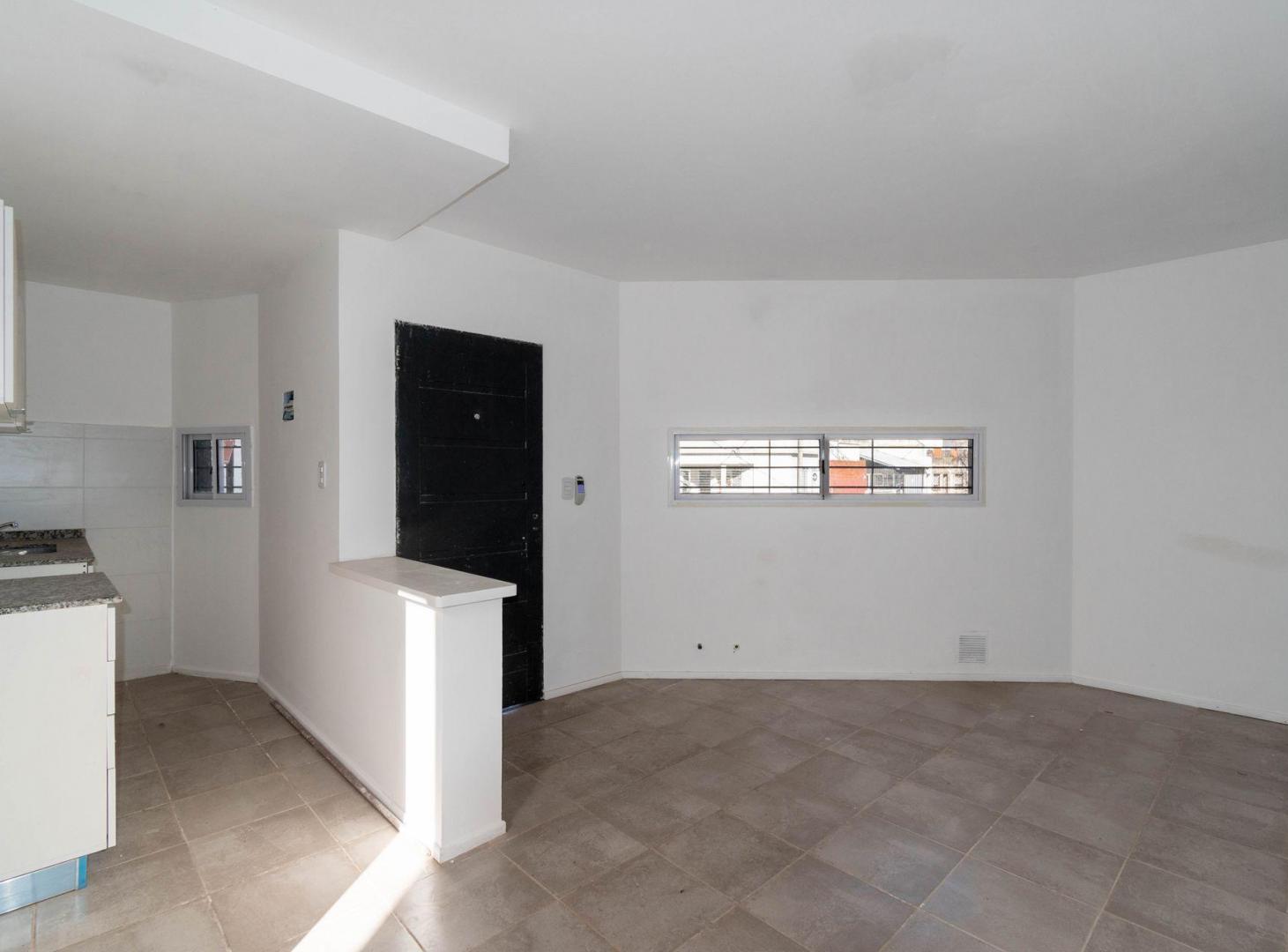 Foto de CASA EN VENTA 2 DORMITORIOS CON PATIO, imagen 3