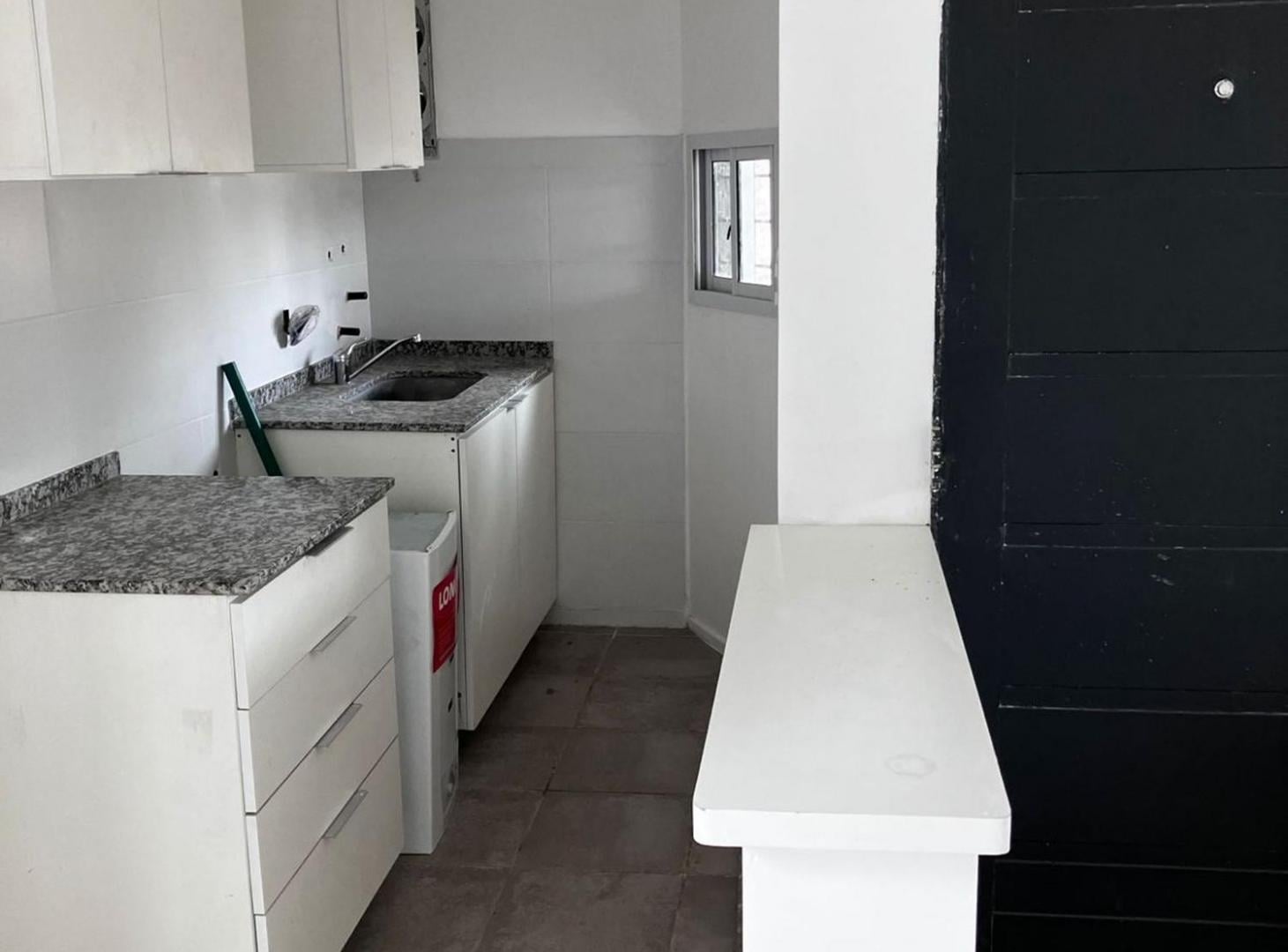 Foto de CASA EN VENTA 2 DORMITORIOS CON PATIO, imagen 4