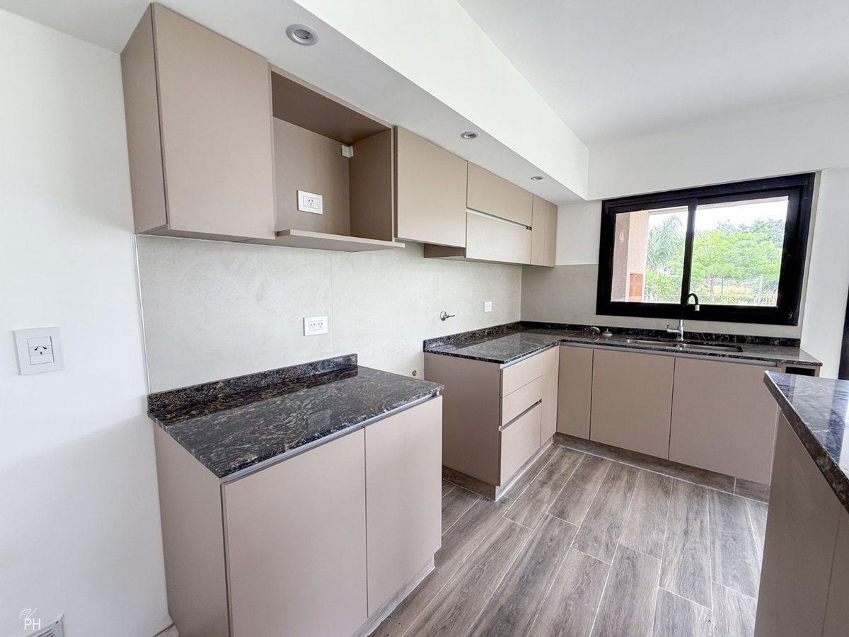 Foto de CASA EN VENTA 2 DRMITORIOS, ROLDAN, imagen 1