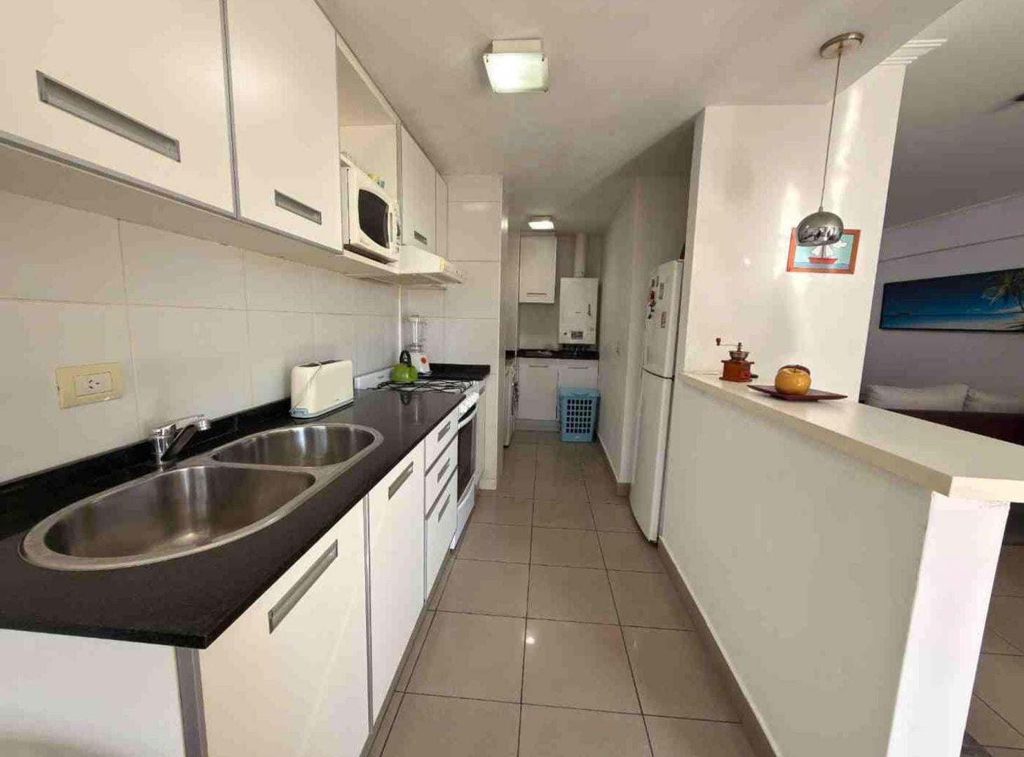 Foto de DEPARTAMENTO EN VENTA 1 DORMITORIO ZONA RIO, imagen 3