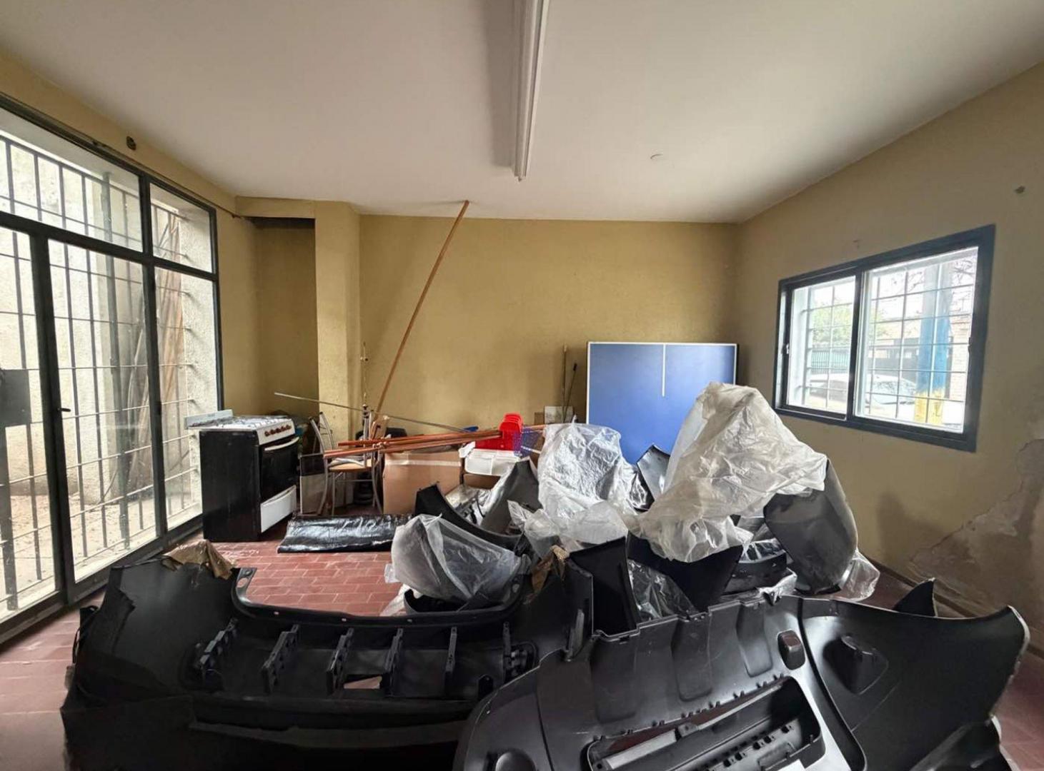 Foto de ALQUILER DEPOSITO CON OFICINAS Y DEPARTAMENTO, imagen 4