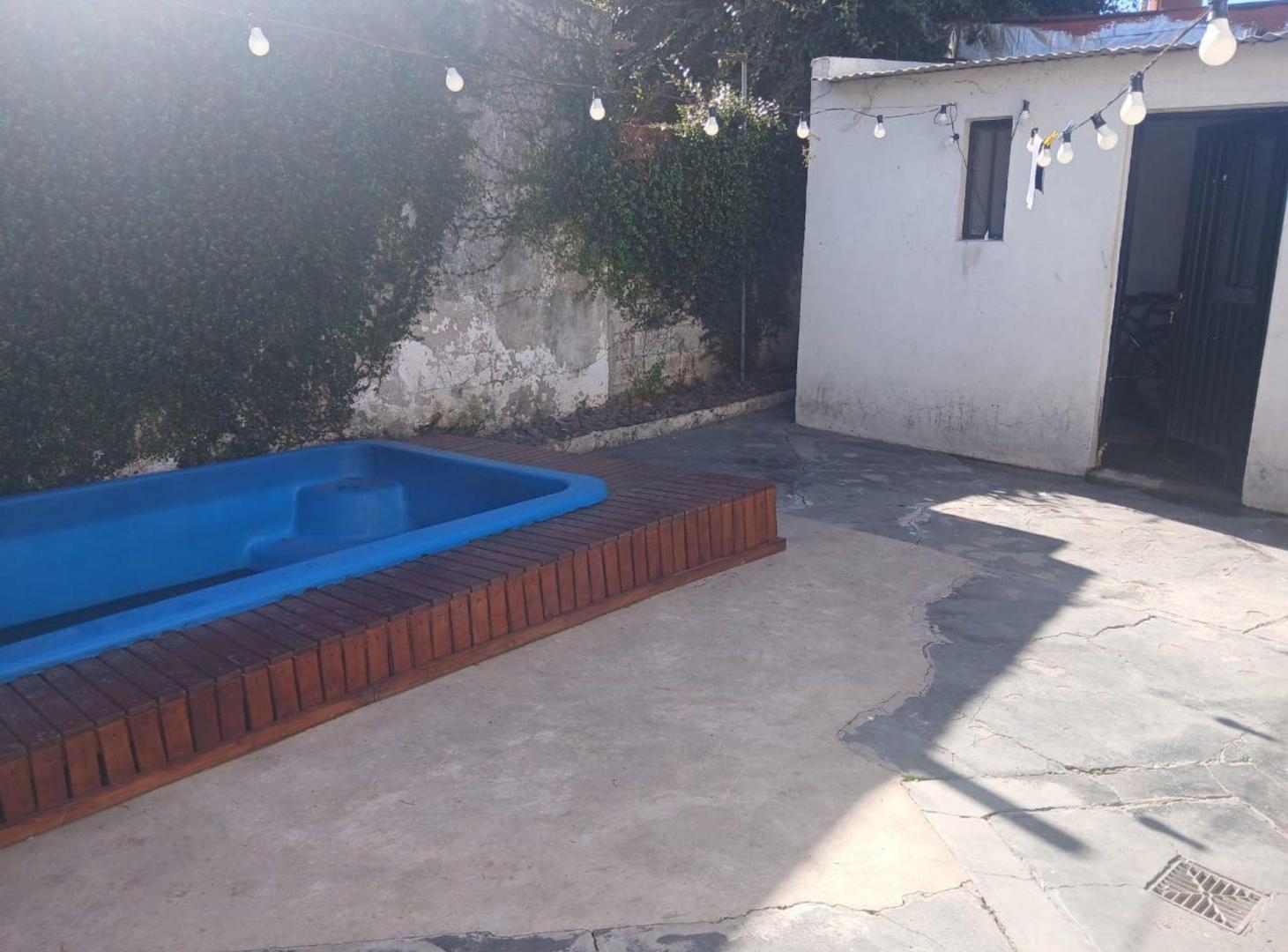 Foto de CASA EN VENTA 3 DORMITORIOS GODOY CON PILETA, imagen 5