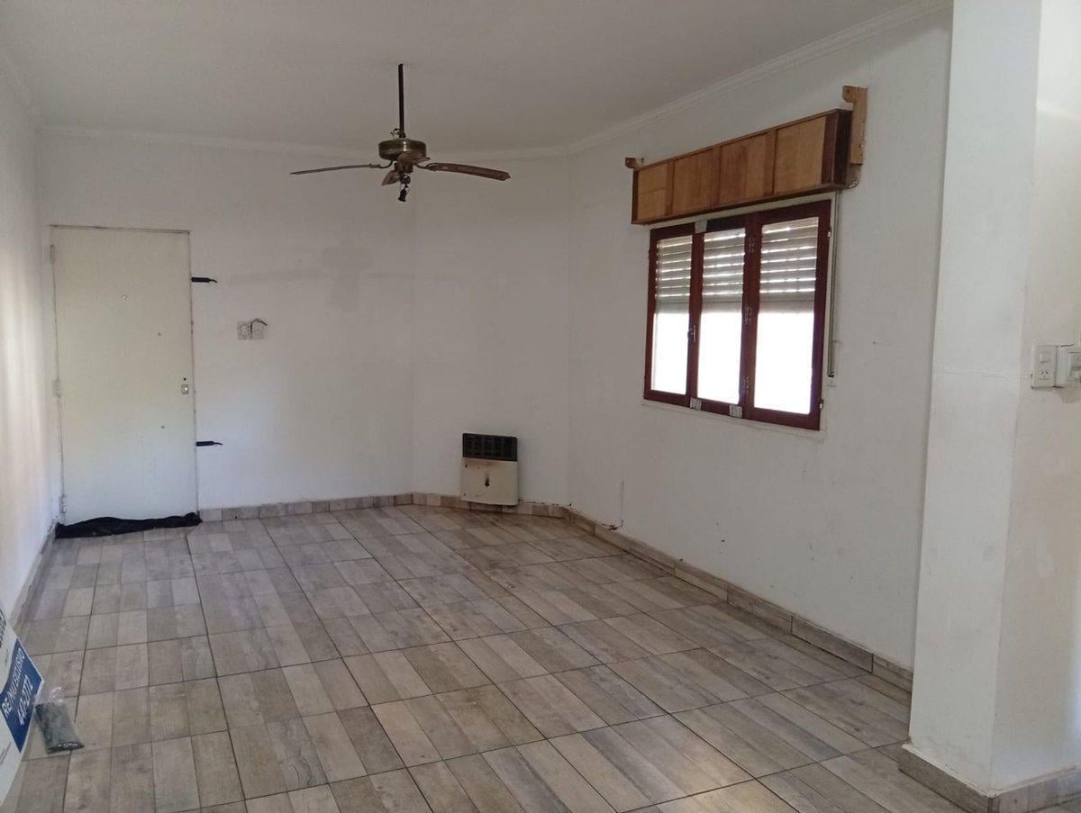Foto de CASA EN VENTA 2 DORMITORIOS BARRIO BELGRANO, imagen 4