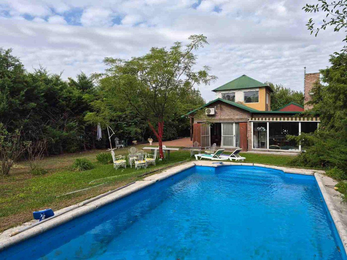 Foto de CASA VENTA FUNES 3 DORM PILETA 1500MTS DE PARQUE, imagen 3