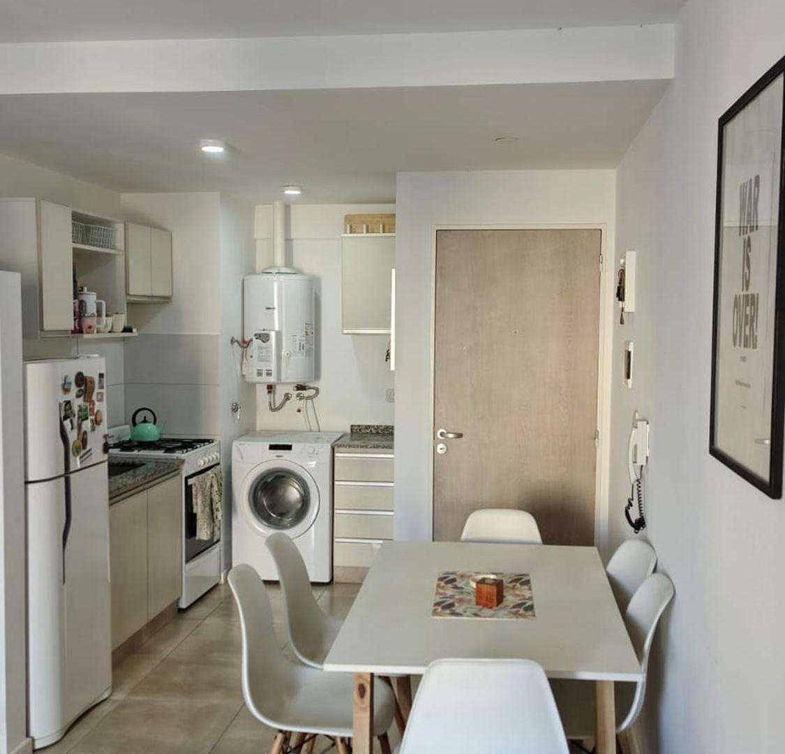 Foto de DEPARTAMENTO EN VENTA 1 DORMITORIO CENTRO, imagen 3