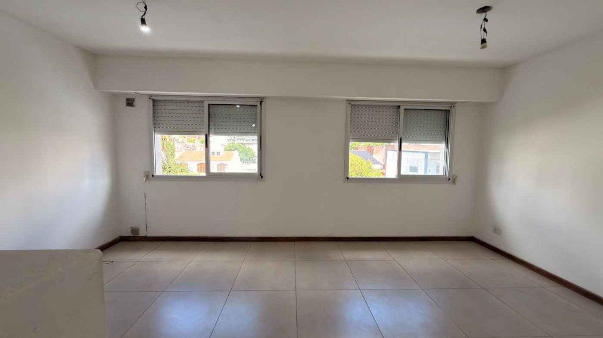 Foto de DEPARTAMENTO EN ALQUILER MONOAMBIENTE CON PILETA, imagen 5