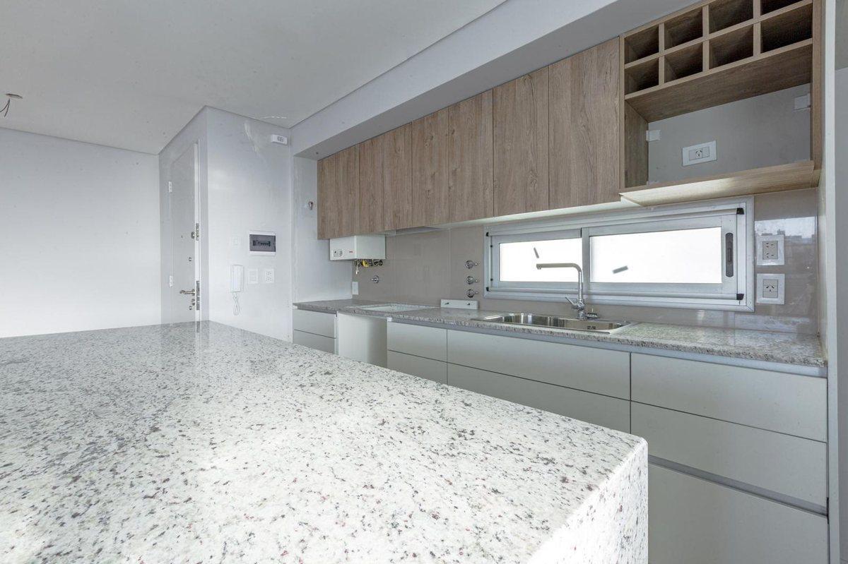 Foto de Venta Departamento 3 Dormitorios. Patio. Centro., imagen 5