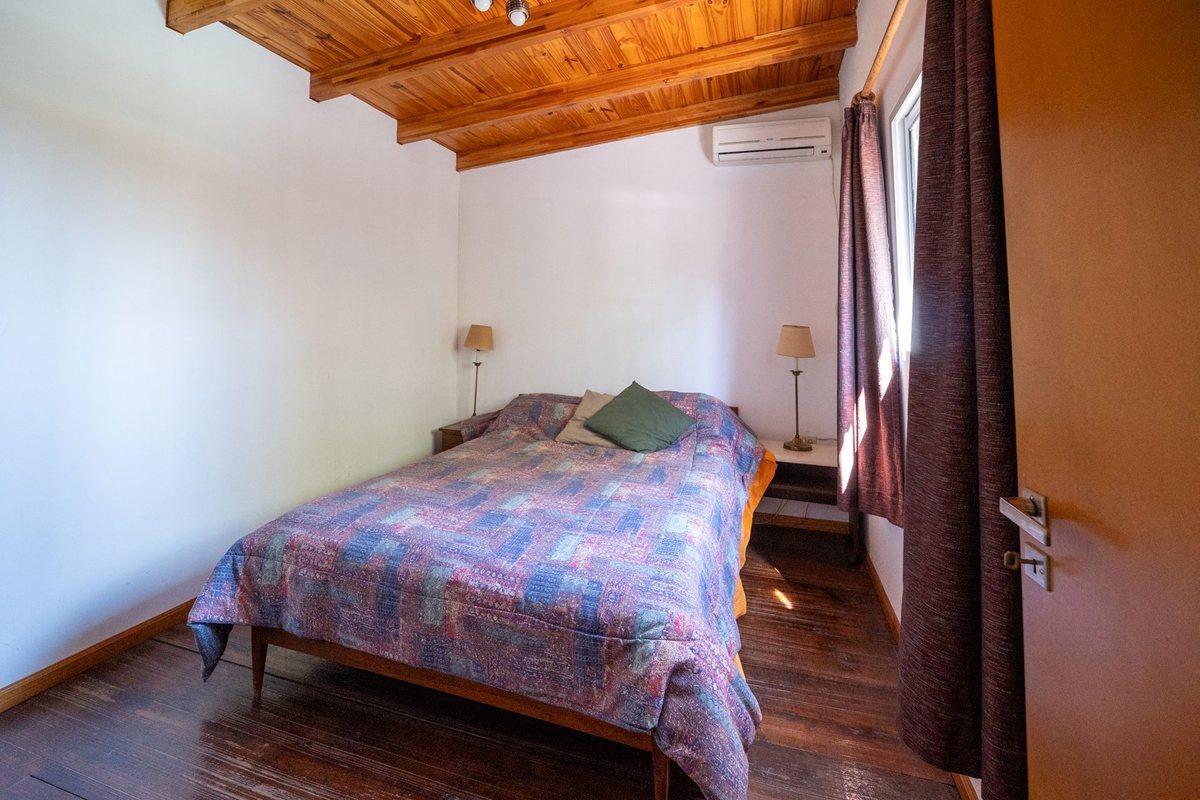 Foto de CASA EN VENTA EN GENERAL LAGOS CON PILETA, imagen 1