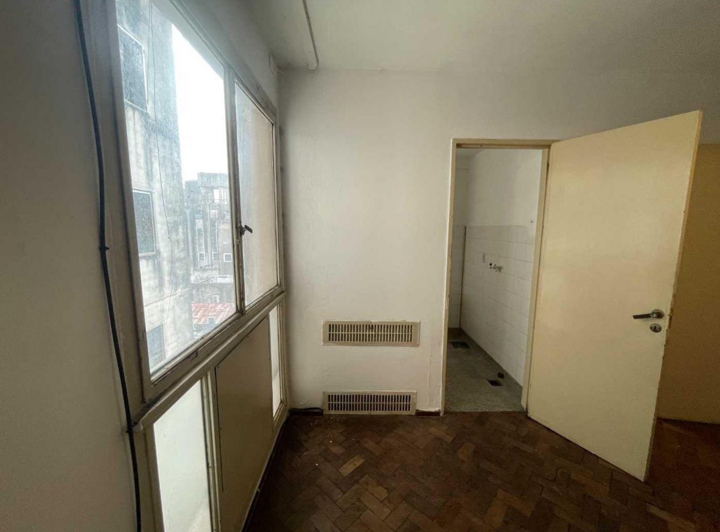 Foto de DEPARTAMENTO EN VENTA 1 DORMITORIO CENTRO PEATONAL, imagen 5