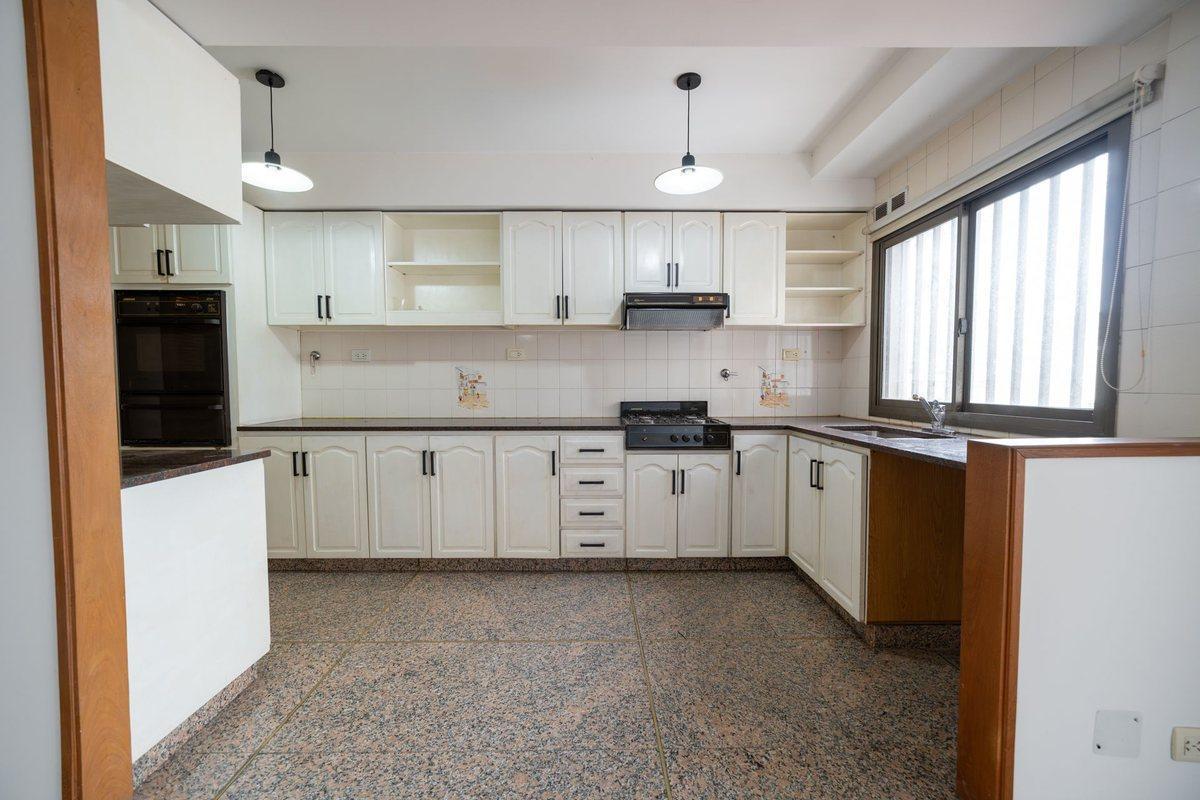 Foto de VENTA DPTO. 4 DORMITORIOS. ZONA CENTRO. CREDITO, imagen 5