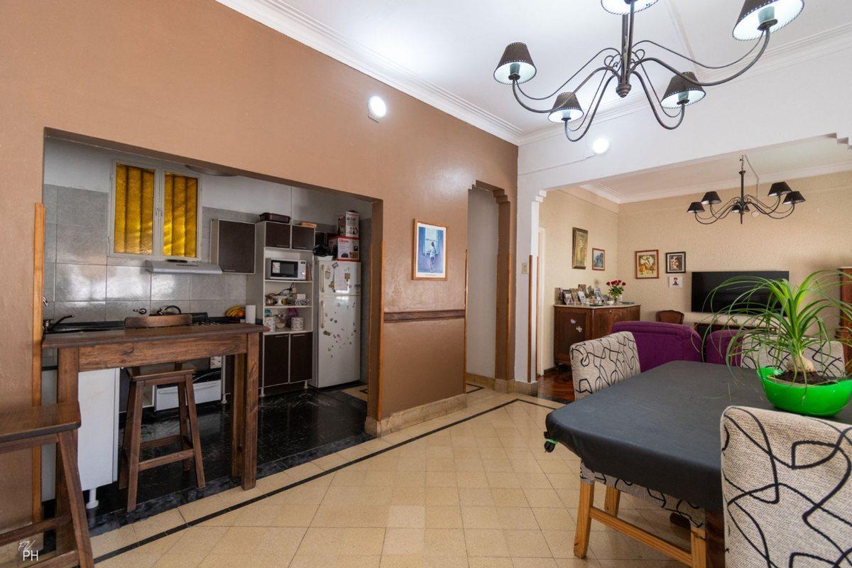 Foto de CASA DE PASILLO PLANTA ALTA 3 DORMITORIOS, imagen 3