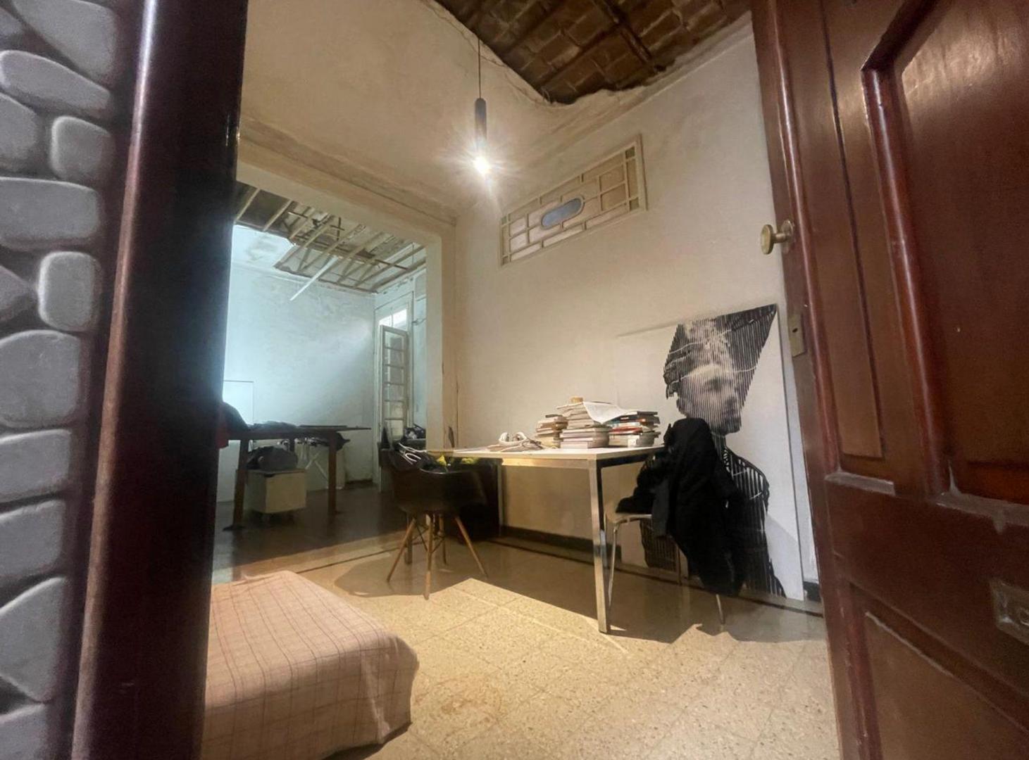 Foto de DEPTO EN VENTA 1 DORMITORIO A RECICLAR LOURDES, imagen 3