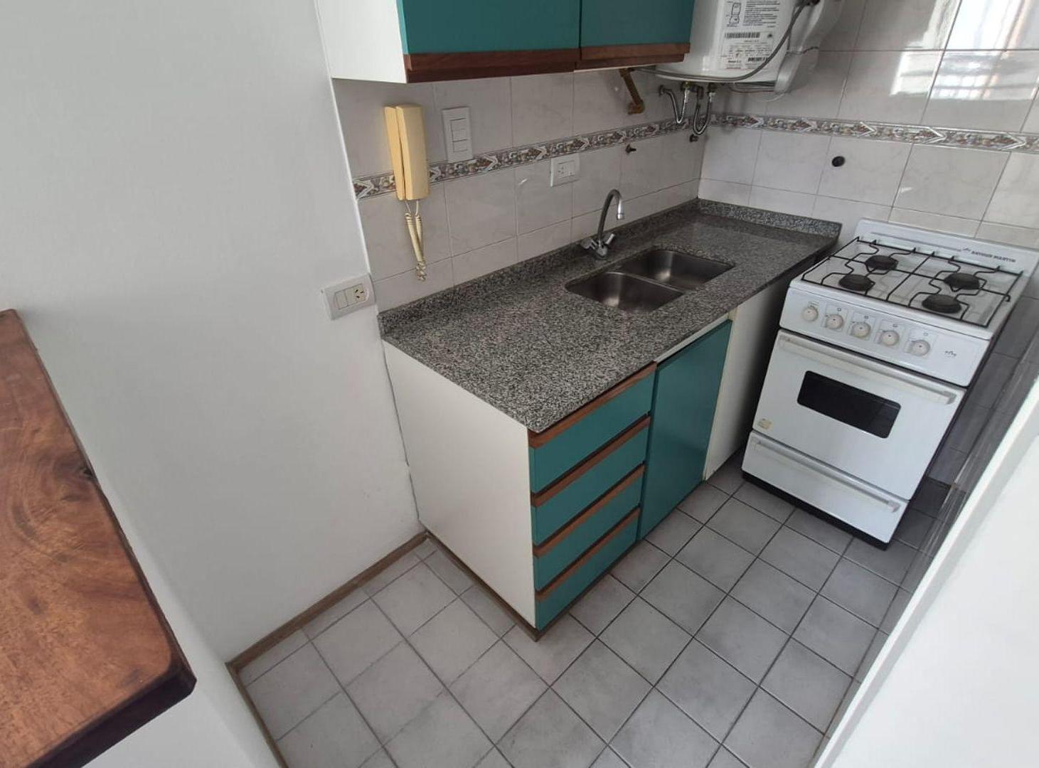 Foto de MONOAMBIENTE EN VENTA ZONA CENTRO CON BALCÓN, imagen 3