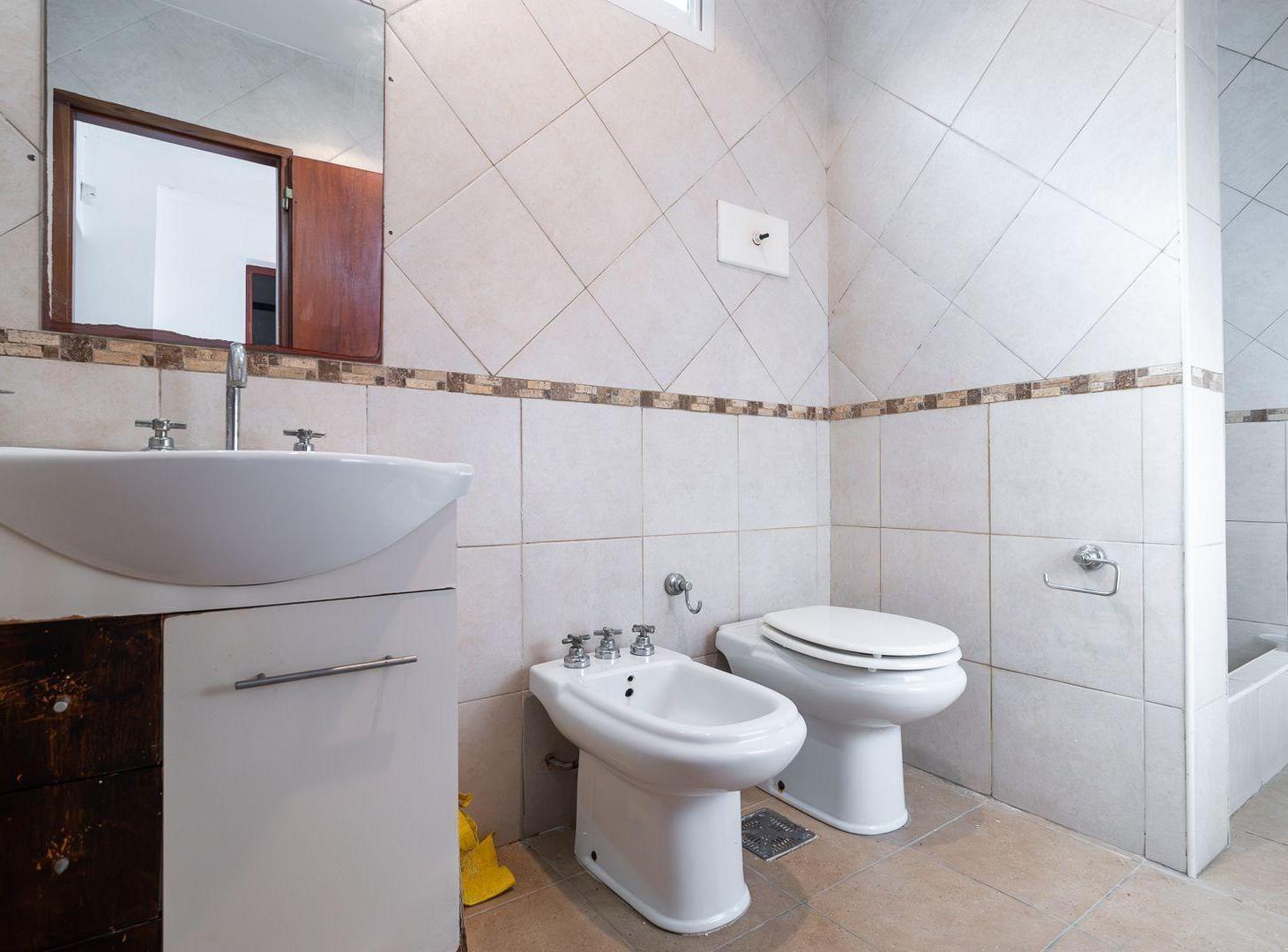 Foto de CASA EN VENTA 3 DORMITORIOS REFINERIA, imagen 3