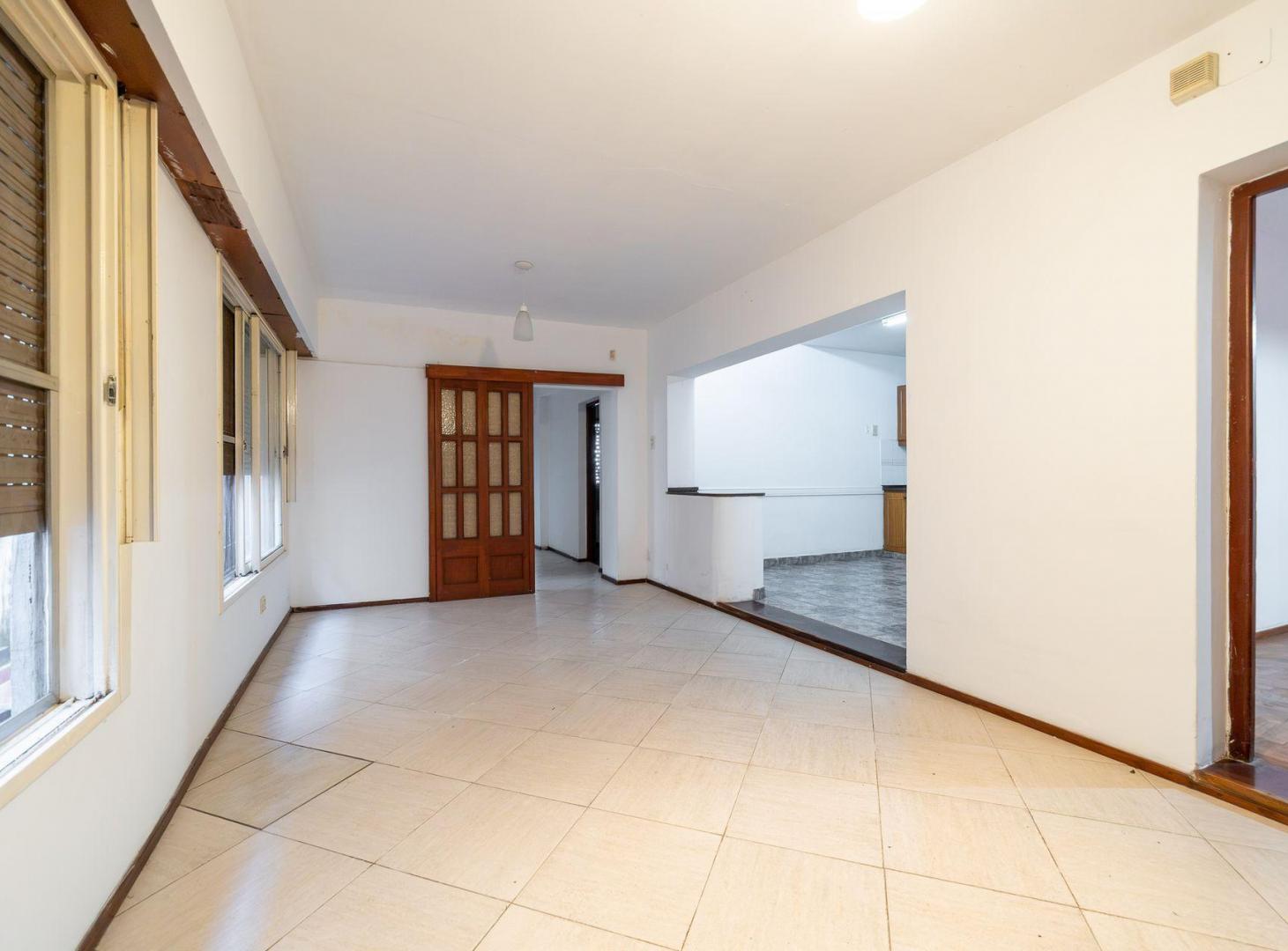 Foto de CASA EN VENTA 3 DORMITORIOS REFINERIA, imagen 2