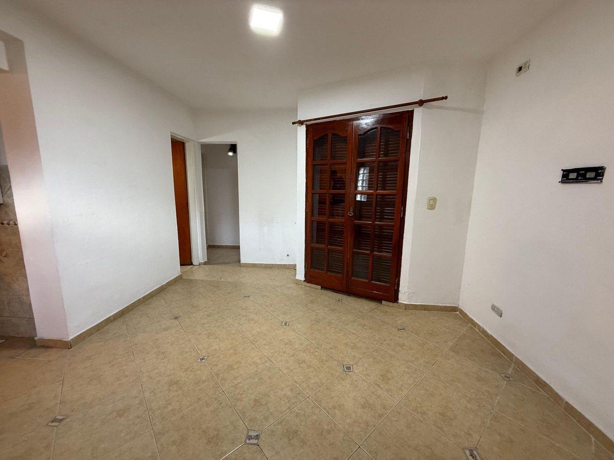 Foto de CASA EN VENTA 2 DORMITORIOS, BARRIO BELGRANO, imagen 2