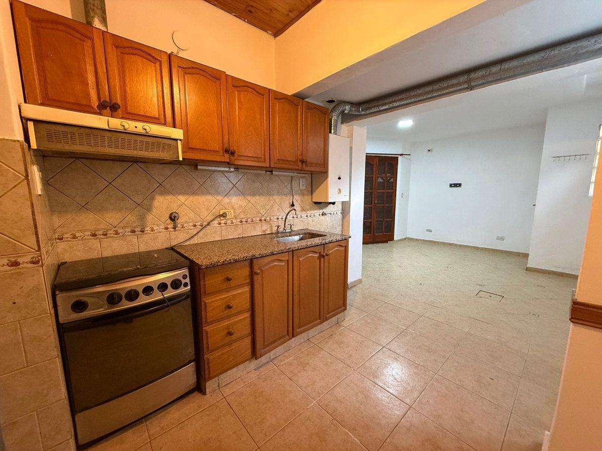 Foto de CASA EN VENTA 2 DORMITORIOS, BARRIO BELGRANO, imagen 4