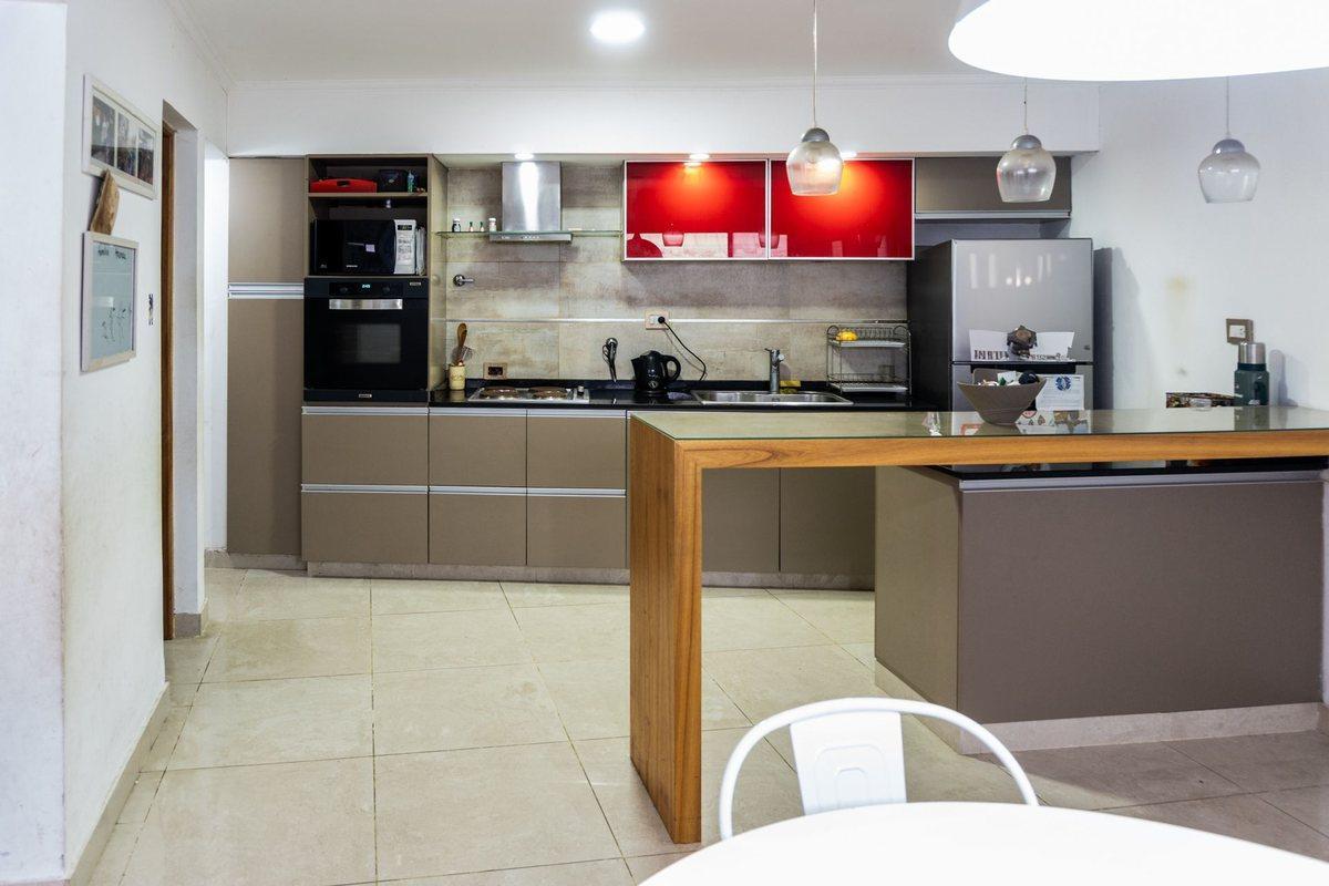 Foto de CASA EN VENTA TRES DORMITORIOS PARQUE CASADO, imagen 2