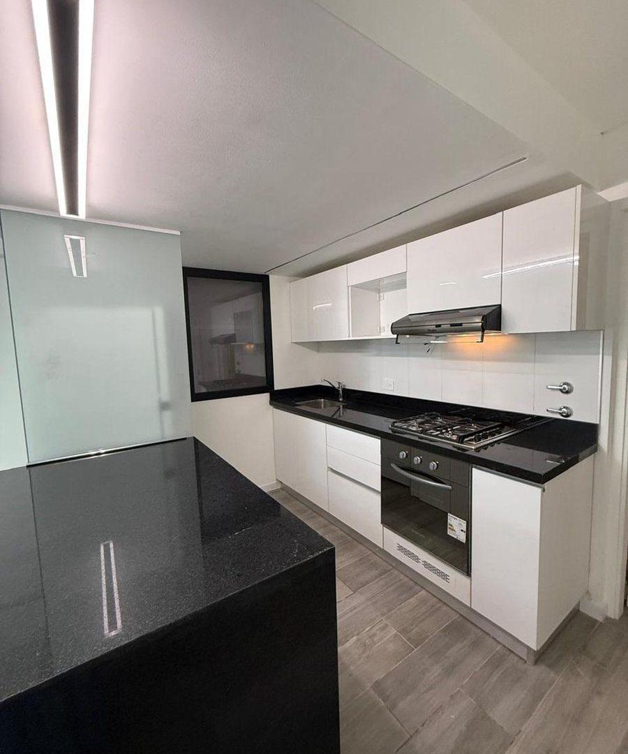 Foto de DEPARTAMENTO EN VENTA 1 DORMITORIO CENTRO BALCON, imagen 1