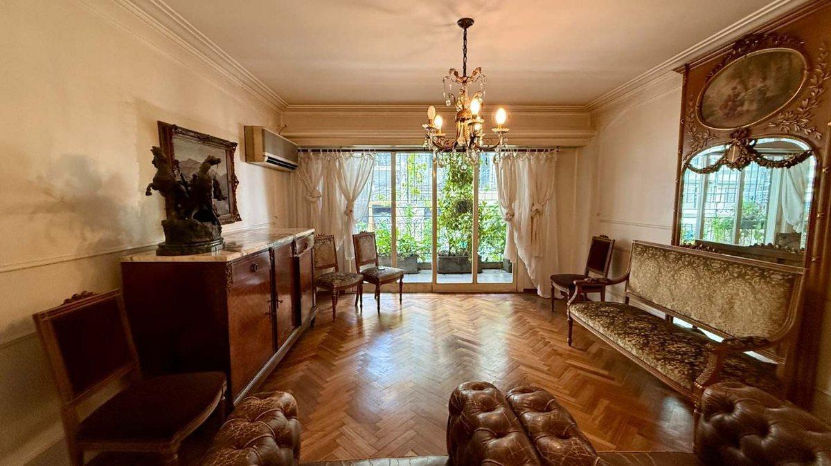 Foto de Departamento 4 Dormitorios + Cochera en Venta, imagen 5