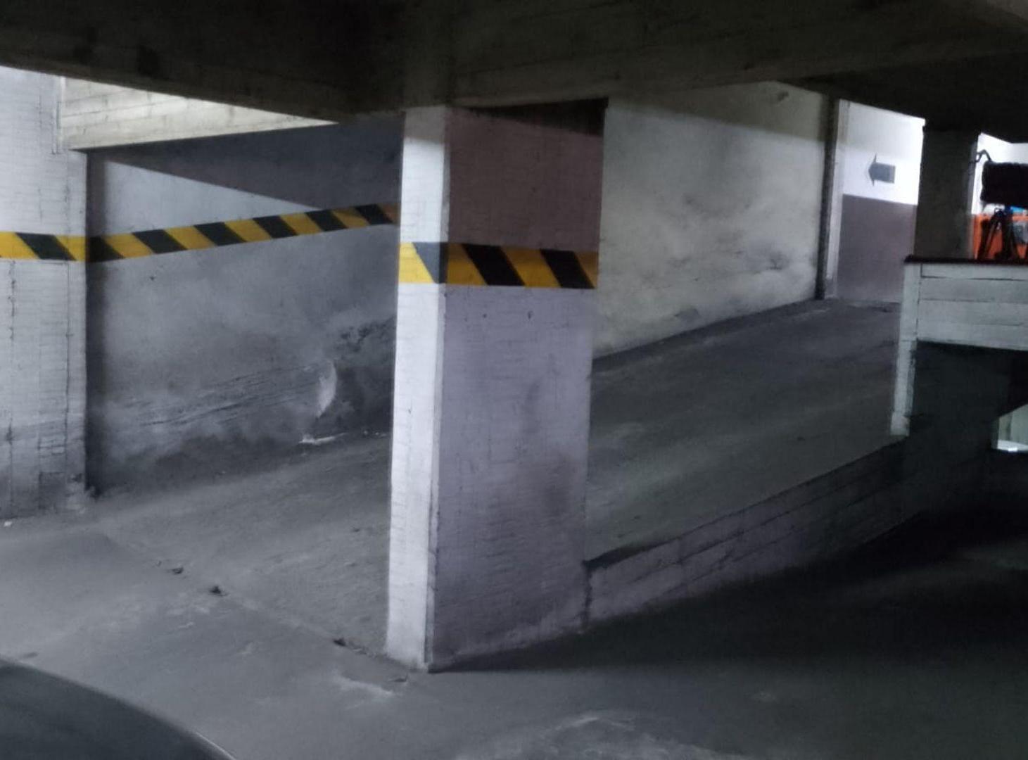 Foto de COCHERA EN VENTA BARRIO ABASTO, imagen 1