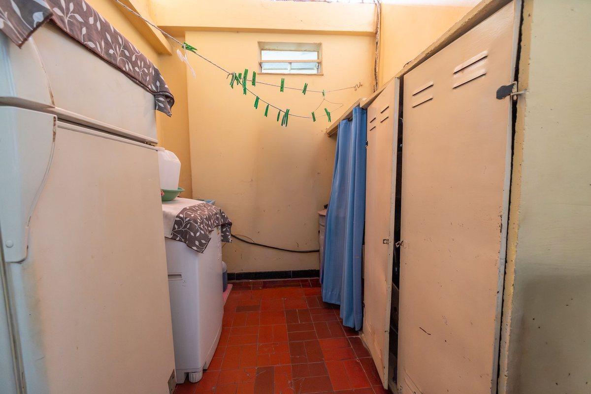 Foto de VENTA - CASA PASILLO UNICO 3 DORM + DPTO EN PA, imagen 5