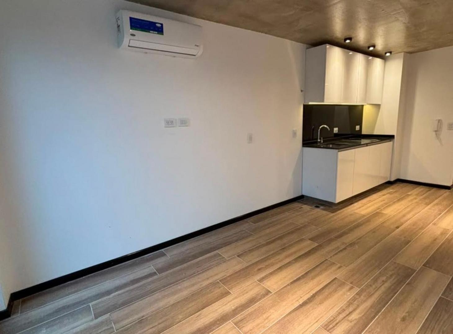 Foto de VENTA MONOAMBIENTE LOFT AMPLIO CON PATIO, imagen 2