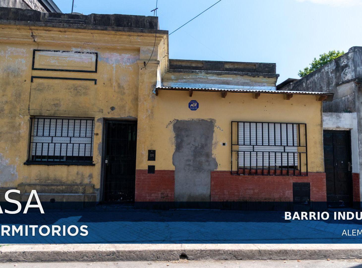 Foto de CASA PARA RECICLAR 2 DORMITORIOS BARRIO LUDUEÑA, imagen 1
