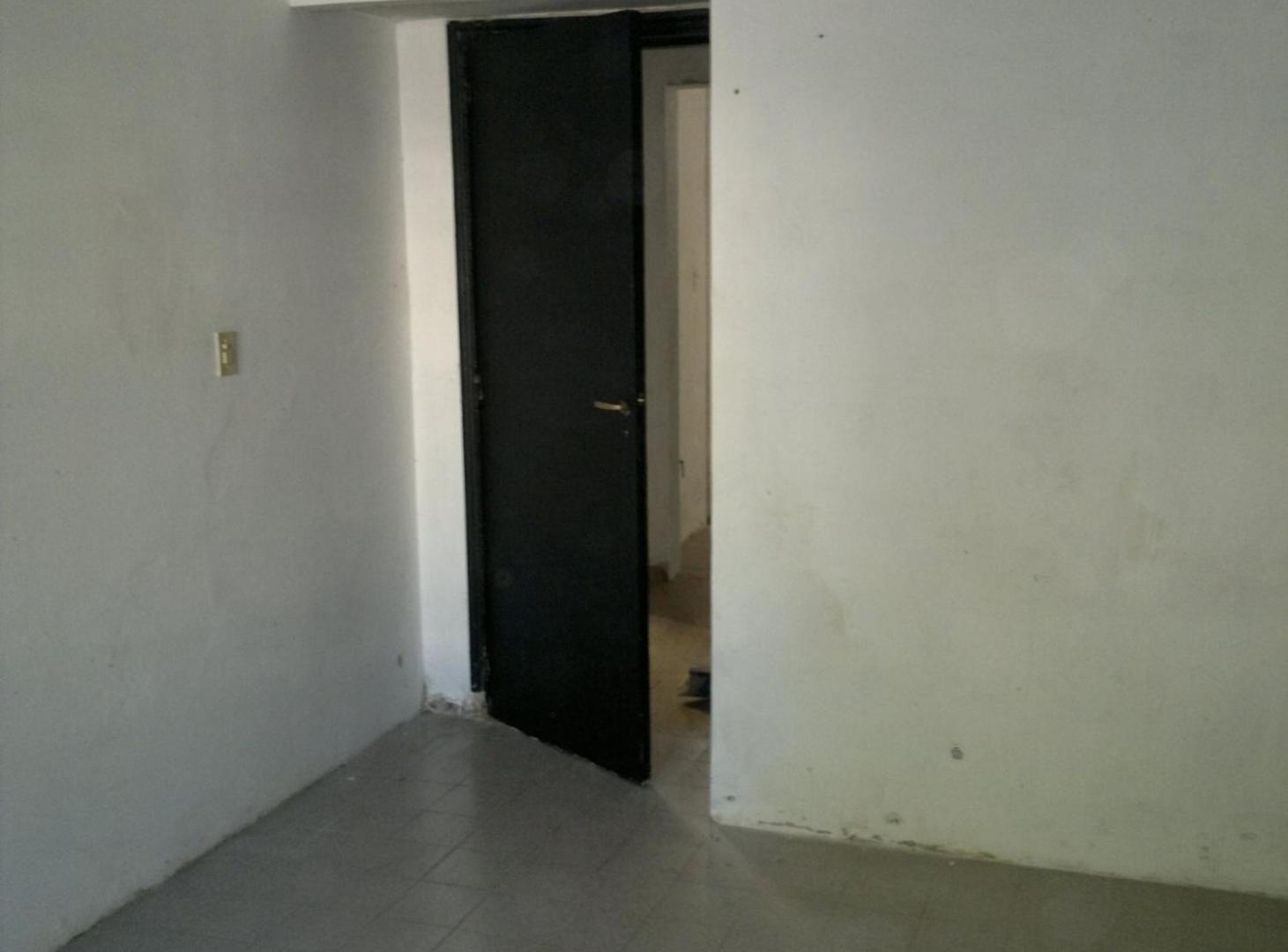 Foto de CASA EN VENTA RECICLAR O EDIFICAR ABASTO, imagen 4