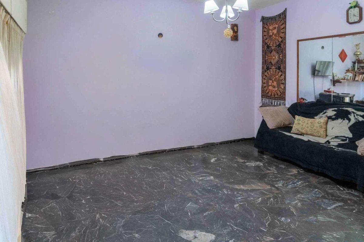 Foto de CASA EN VENTA DE TRES DORM EN BARRIO LUDUEÑA, imagen 2