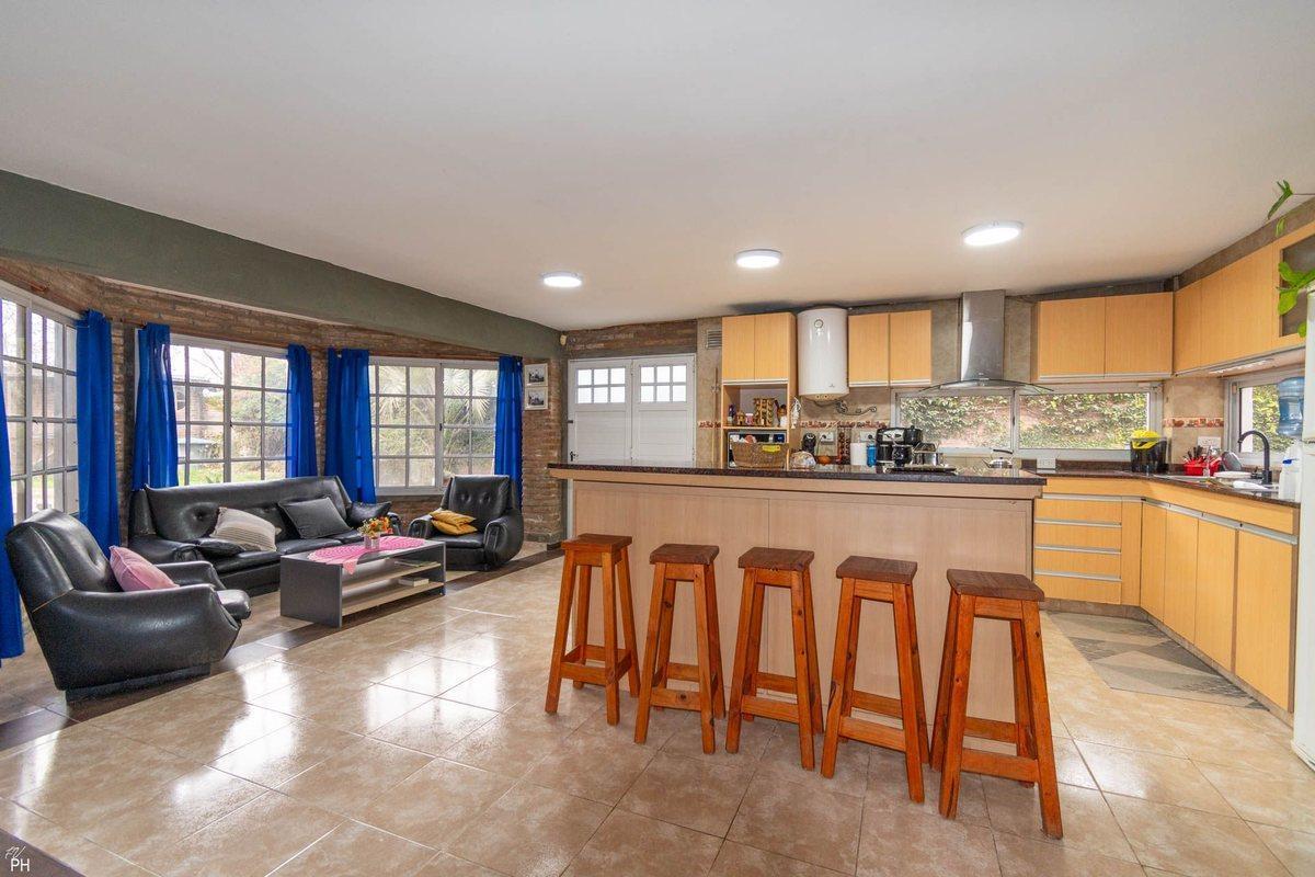 Foto de CASA EN VENTA 3 DORMITORIOS IBARLUCEA, imagen 1