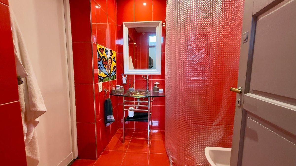 Foto de CASA DE PASILLO EN VENTA 3 DORM BARRIO MARTIN, imagen 4