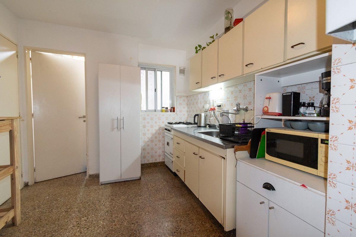 Foto de DEPARTAMENTO 2 DORMITORIOS CON COCHERA CENTRO, imagen 3