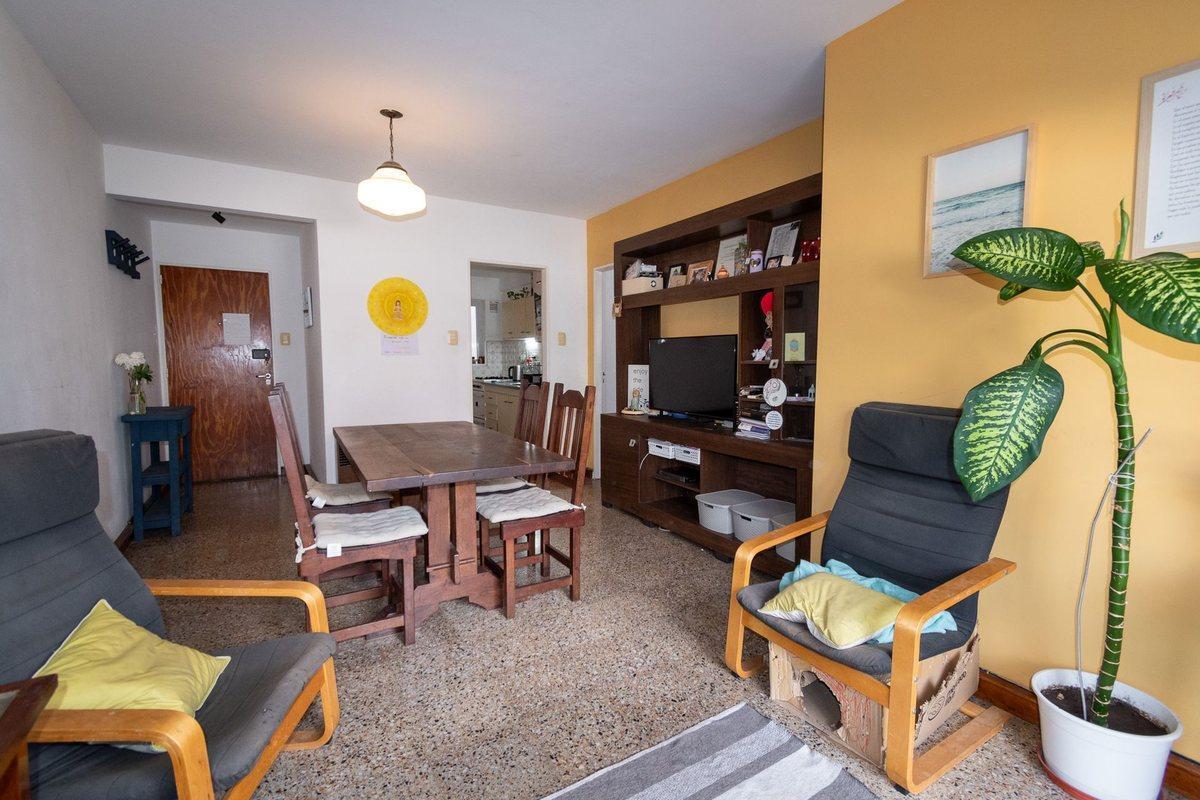 Foto de DEPARTAMENTO 2 DORMITORIOS CON COCHERA CENTRO, imagen 5