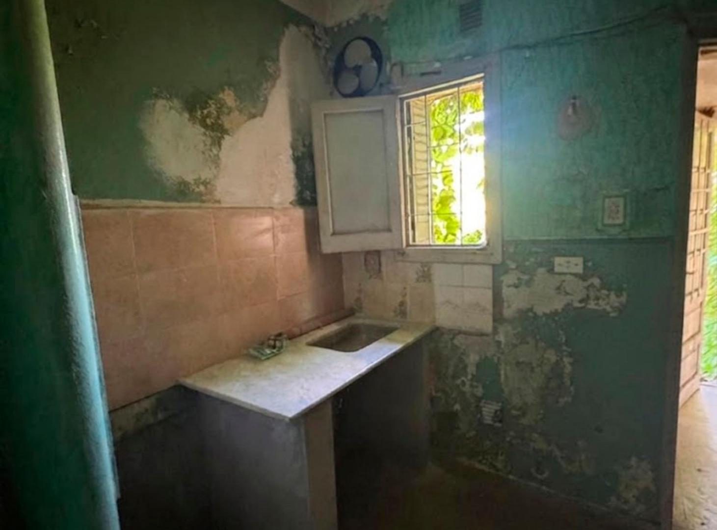 Foto de CASA EN VENTA 3 DORMITORIOS EN BARRIO ARROYITO, imagen 2