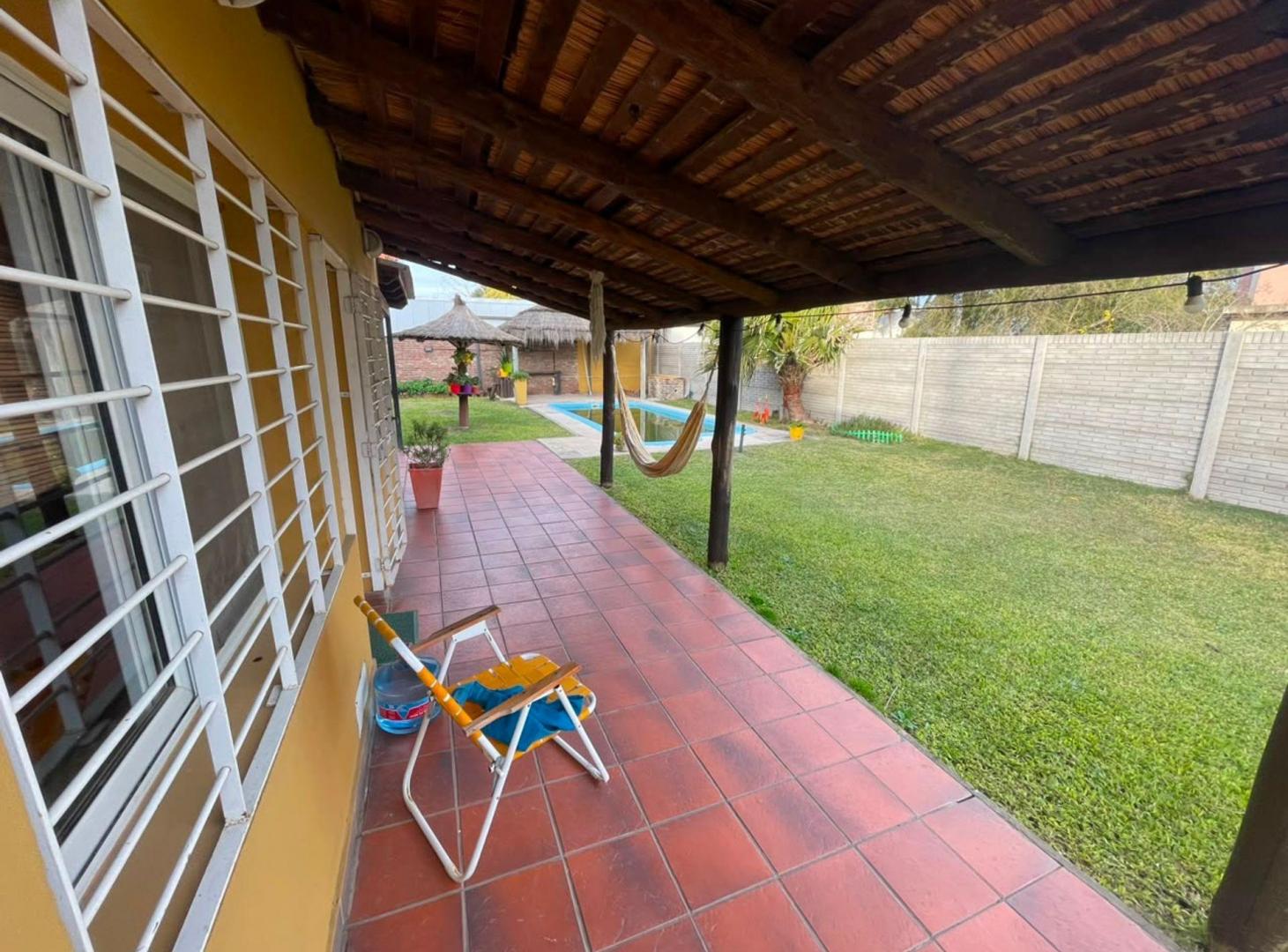 Foto de Casa con jardin y pileta en parque Vernazza, imagen 5