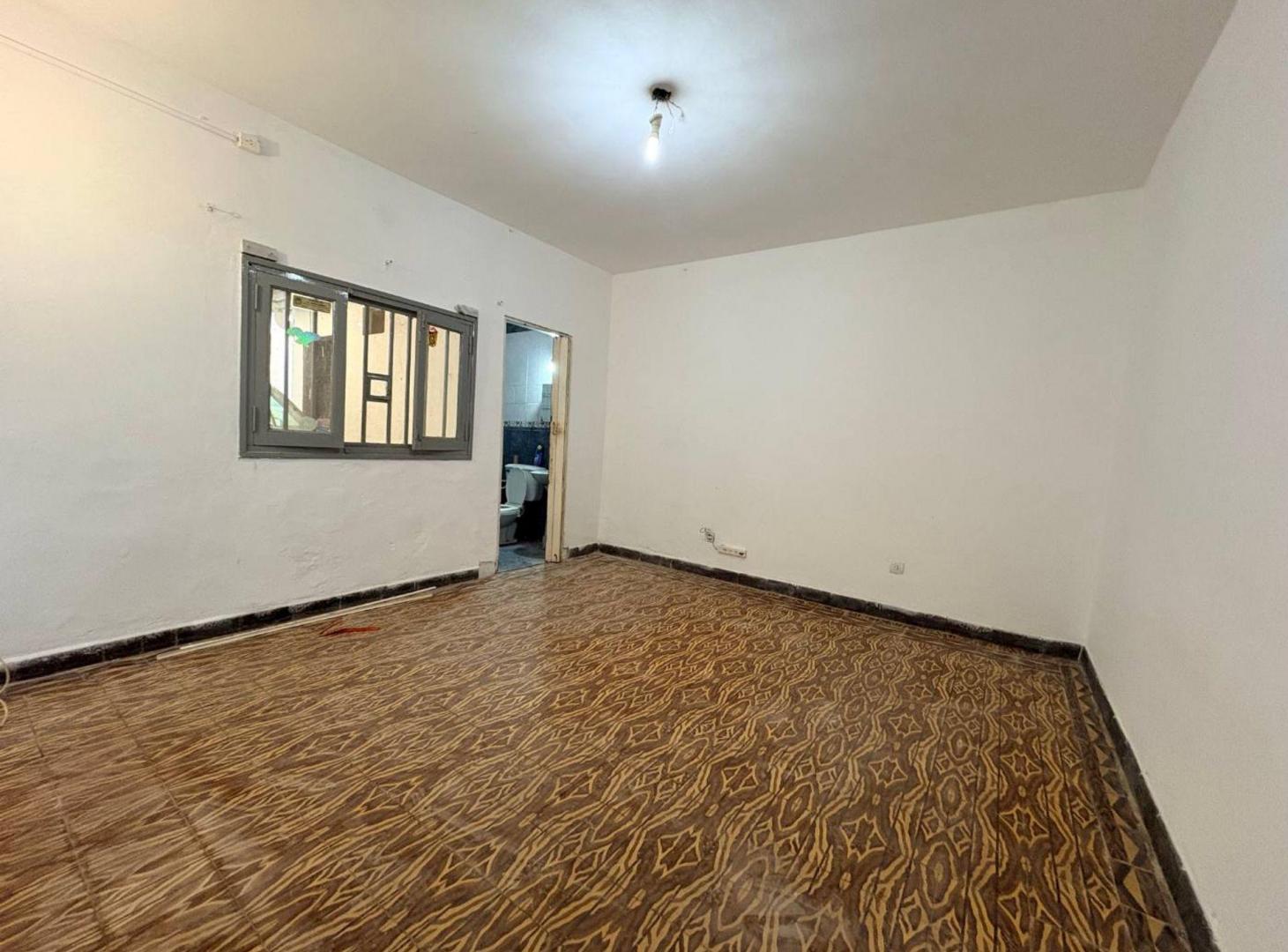 Foto de CASA EN VENTA 1 DORMITORIO COCHERA ECHESORTU, imagen 3